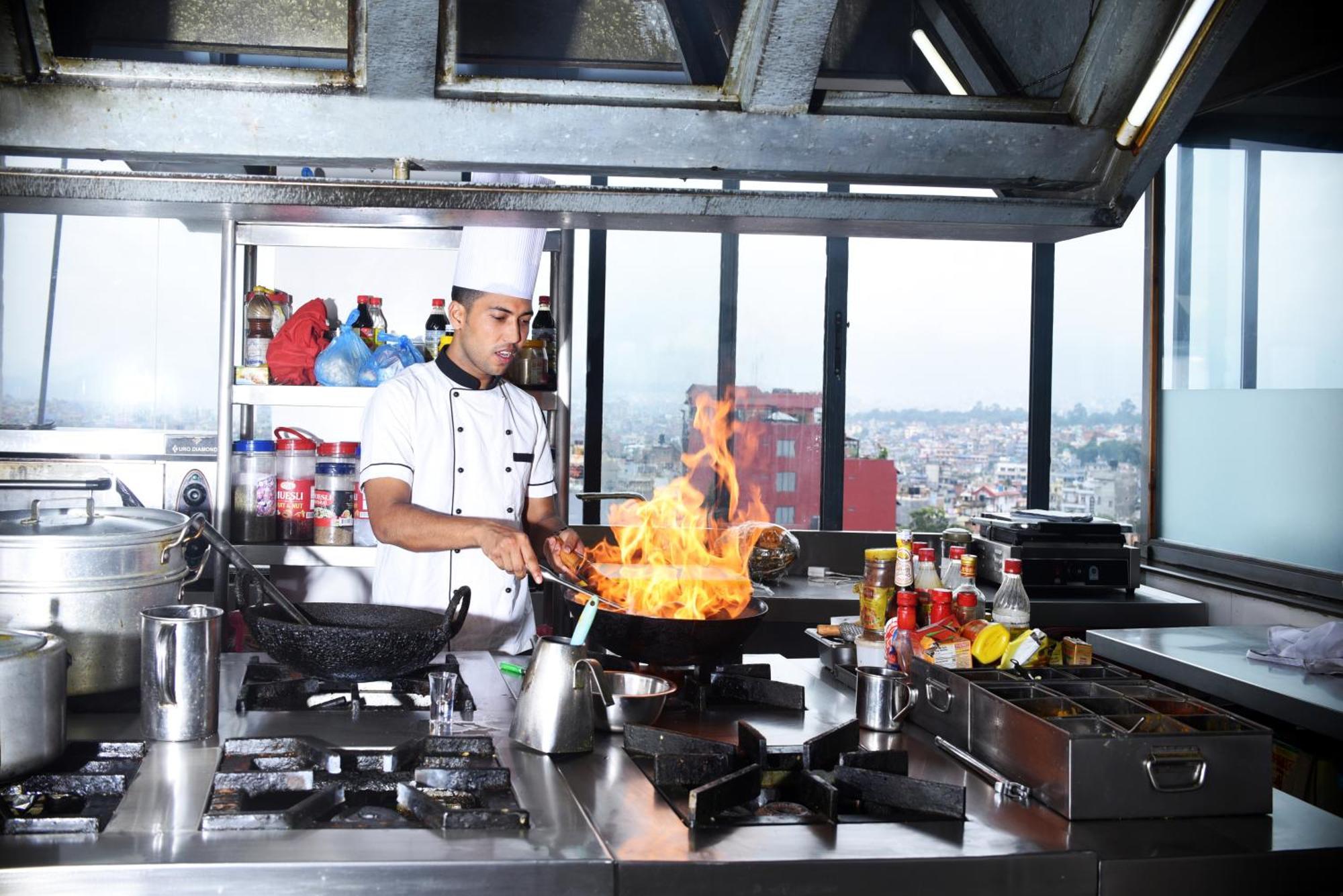 Woodapple Hotel&Spa Kathmandu Buitenkant foto